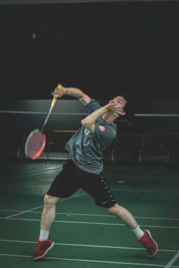 Play Badminton with a Coach Who Has Nearly 10 Years of Experience - 0