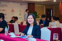 Korean commercial interpreter, developing effective trade for businesses - 1