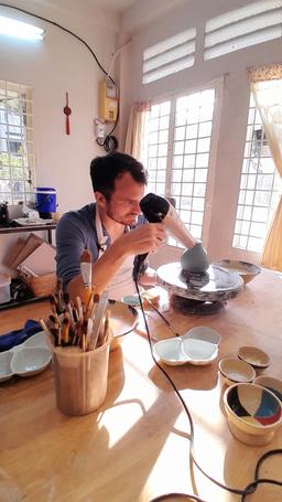 Enjoy a fun pottery experience and take home your creation in just 3 hours! - 8