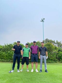 Indoor and outdoor golf classes - 4