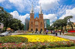 TOUR DISCOVERING HO CHI MINH CITY FREELY WITH GUIDE VIVIAN - 4