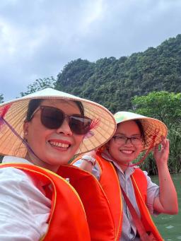 KOREAN TOUR GUIDE - NORTHERN VIETNAM TOUR - 5