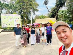 EXPLORE HO CHI MINH CITY WITH THE BEAUTY OF THE INTERPLAY BETWEEN MODERNITY AND TRADITIONALITY WITH A LOCAL GUIDE - 0