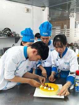 Exploring the sweet world: A comprehensive baking classes - 3
