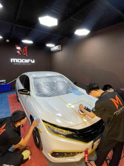 Professional Car Care Service - 4