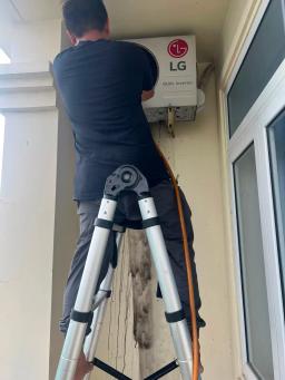 Air Conditioner, Washing Machine, Refrigerator Repair Services - 5